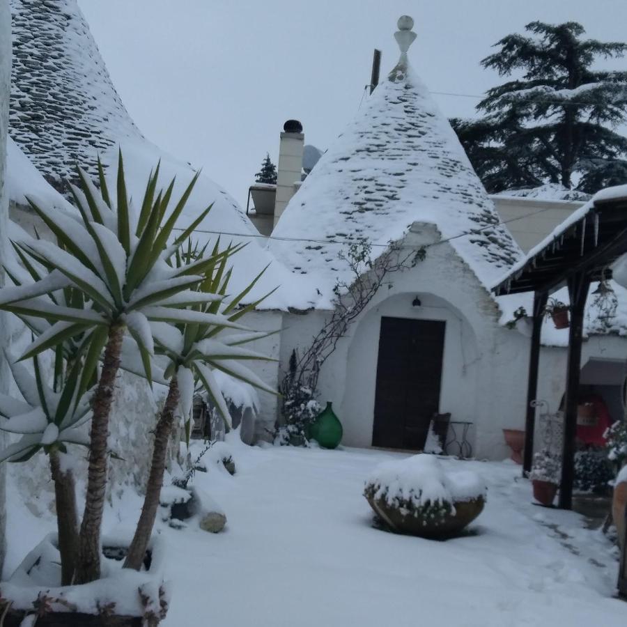 Trulli La Casa Di Rosa Acomodação com café da manhã Alberobello Exterior foto