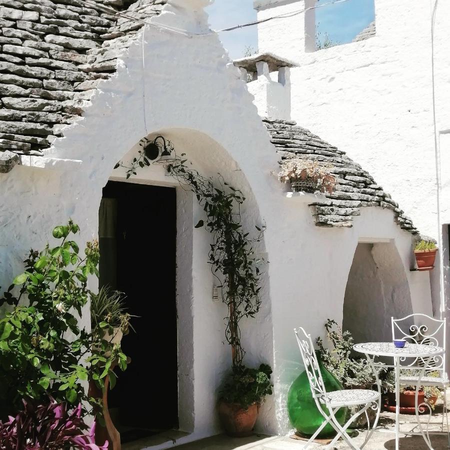 Trulli La Casa Di Rosa Acomodação com café da manhã Alberobello Exterior foto